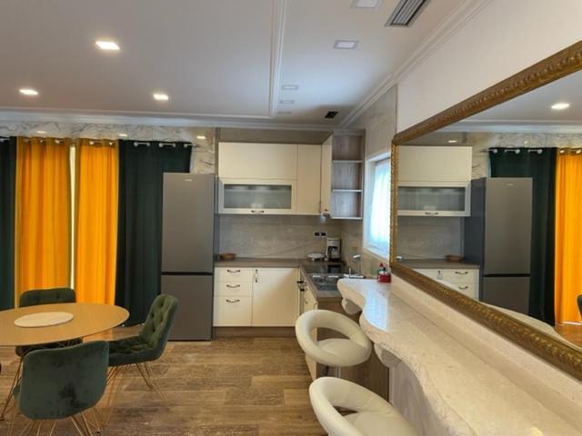 Villa Luce Mit Pool Makarska Exterior foto